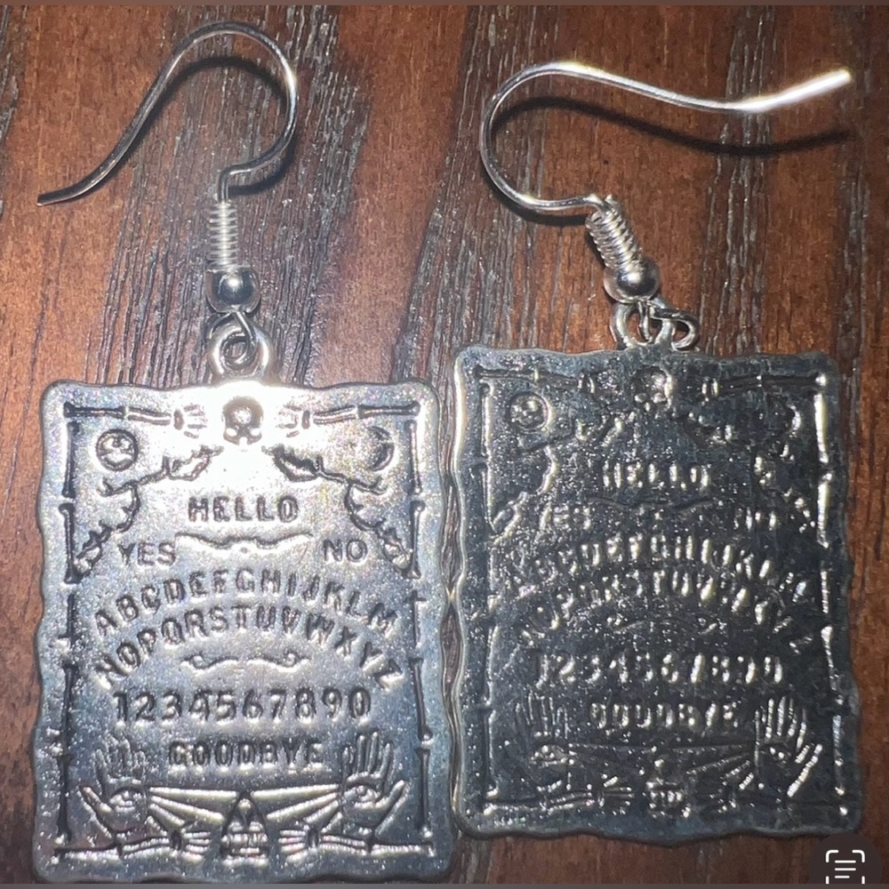 $2 SPIRIT BOARD EARRINGS. STAINLESS STEEL. NEW. $2 WITH ANY $10 ORDER OR MORE - Picture 7 of 16